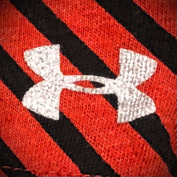 Under Armour DC Comics Superwoman Red Muscle Tee Workout Top - Picture 3 of 6